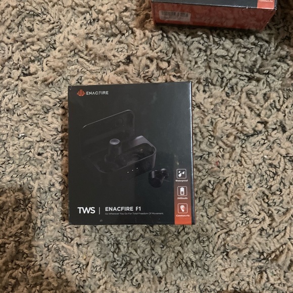 Brand New Ecanfire Earbuds - Picture 2 of 2